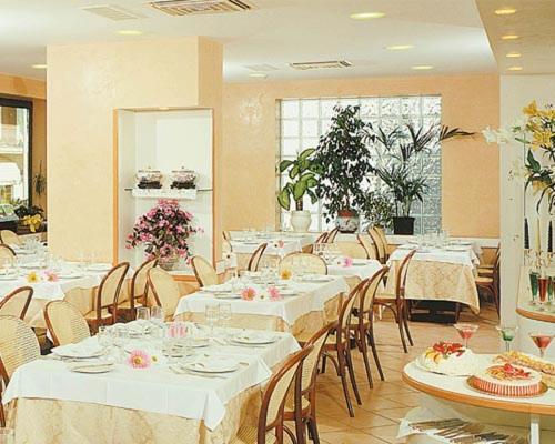 Hotel Ducale Cattolica Eksteriør bilde